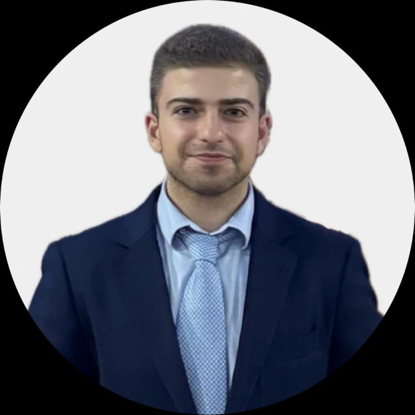 Retrato profesional de Alejandro Pinto Llorente